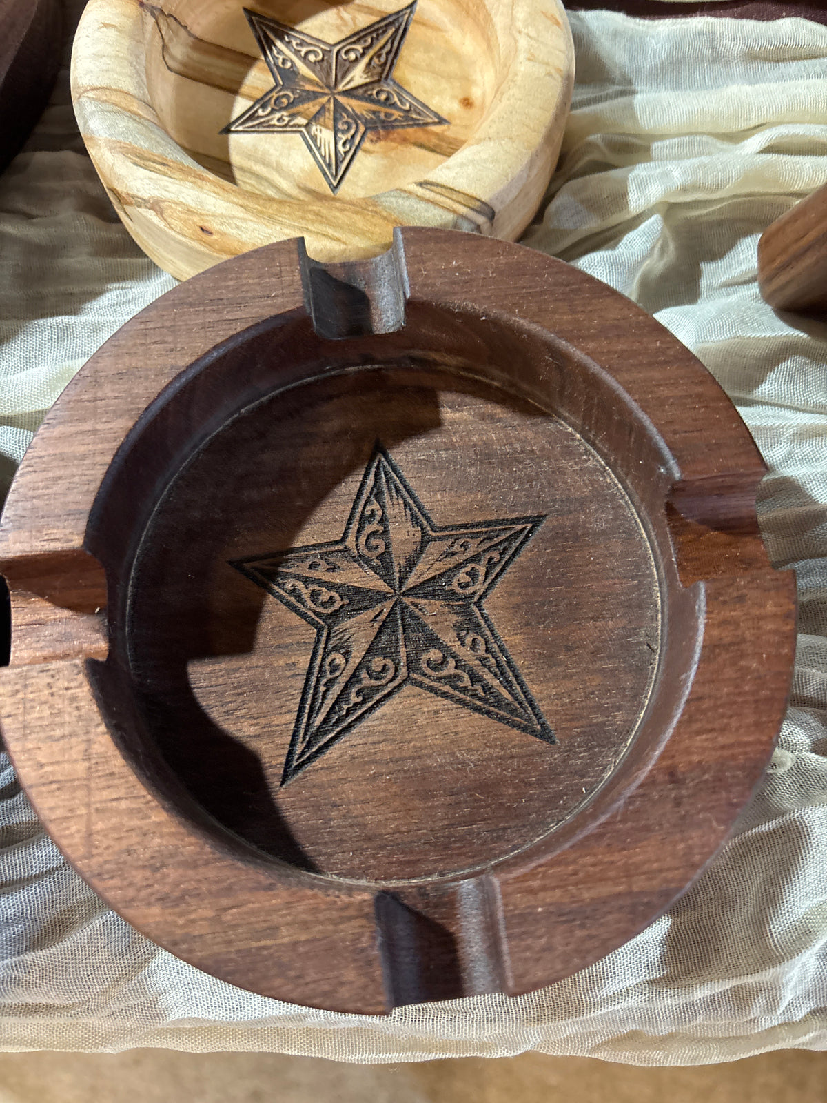 Cigar Ash Tray Walnut Star