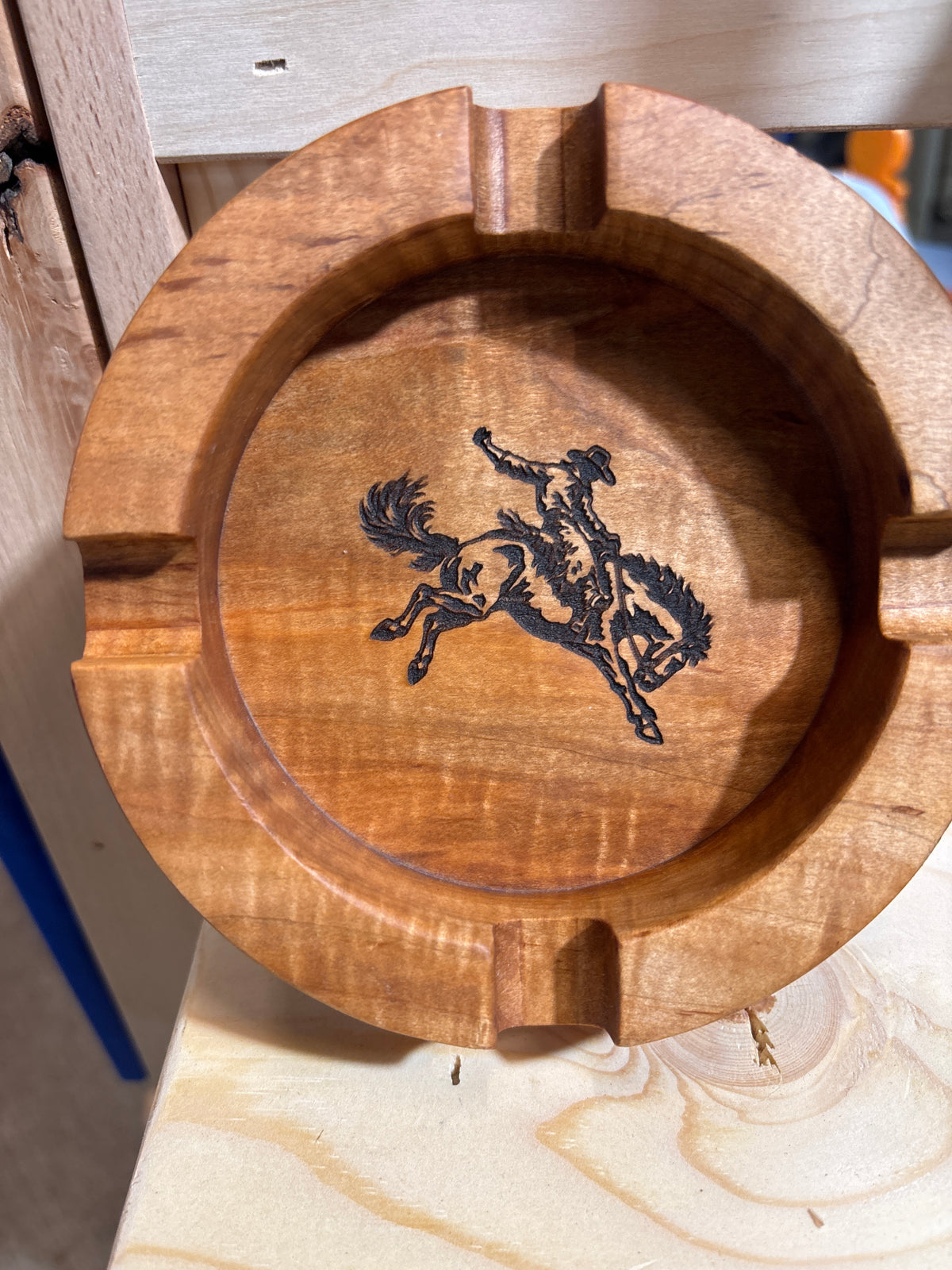 Cigar Ash Tray Maple Bronc