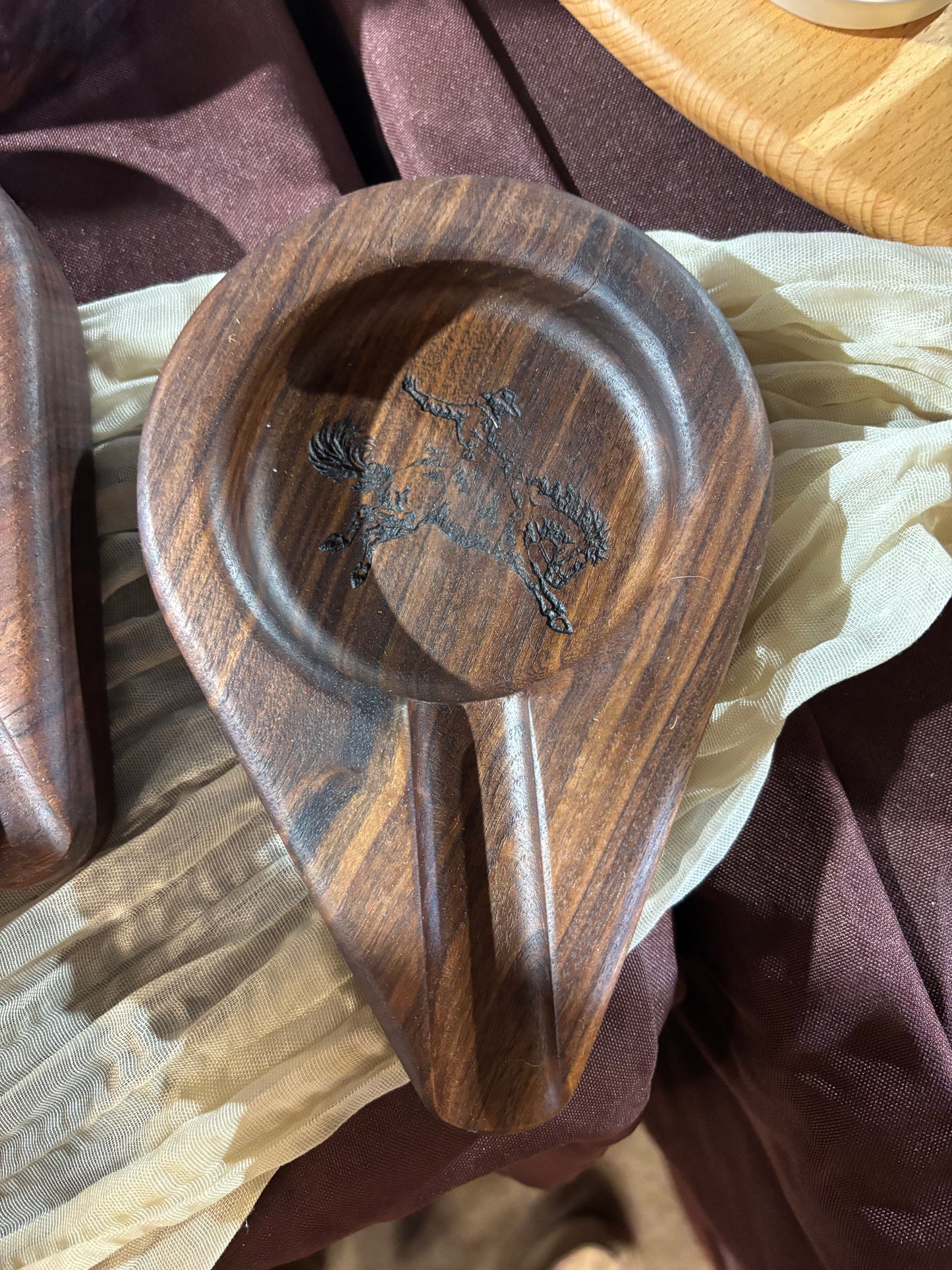 Cigar Rest Tear Drop Walnut Bronc