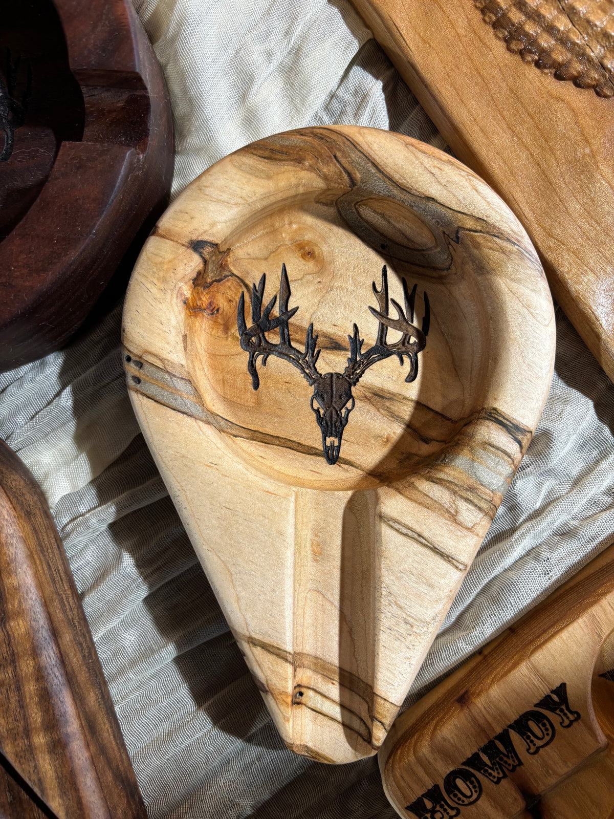 Cigar Rest Tear Drop Maple Deer