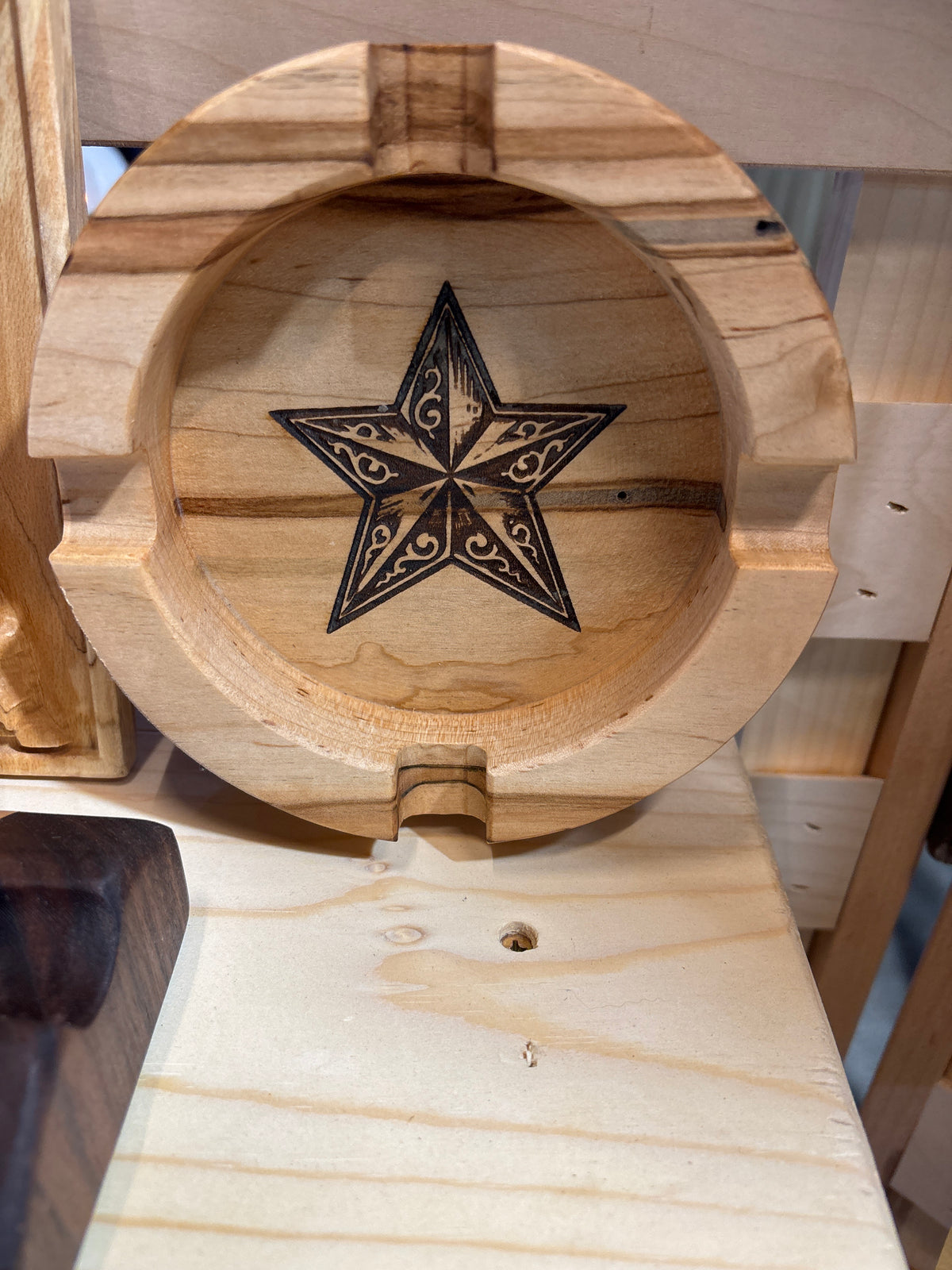 Cigar Ash Tray Maple Star