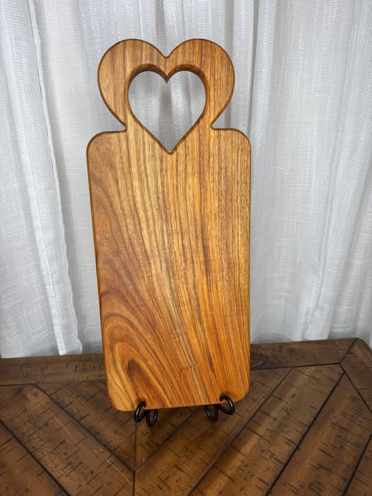 Heart Charcuterie - Canary Wood